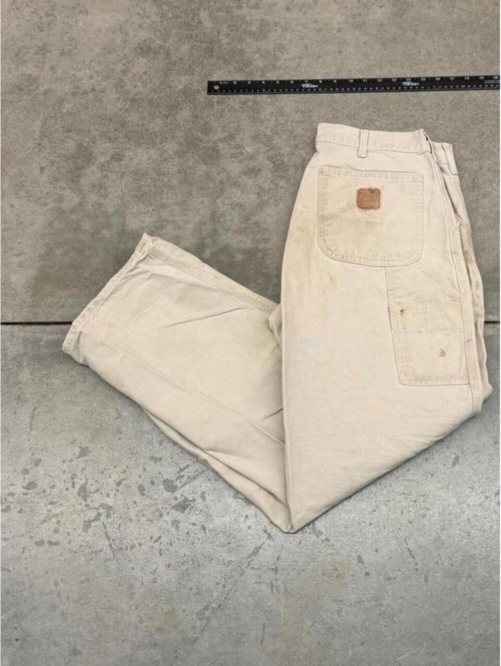 vintage carhartt beige relaxed baggy fit dungaree cargo pants size 34 x 32